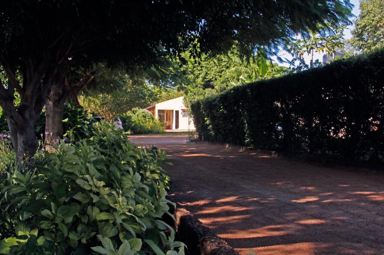 Hotel Ancha'S Oasis Maputo Exterior foto